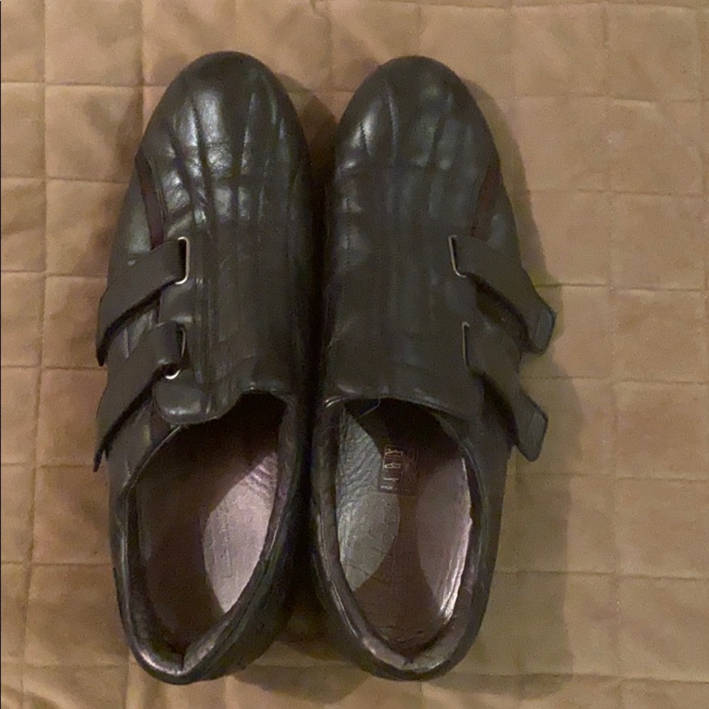 Men’s Gucci size 10 1/2 sneakers